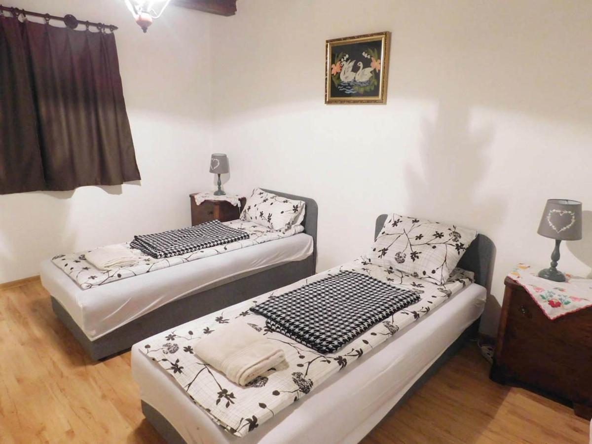 Joe Bácsi Rezidenciája Apartamento Kisharsány Exterior foto